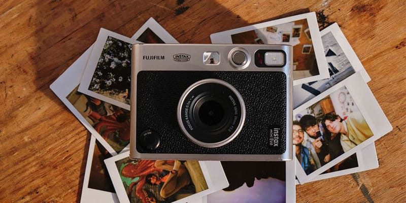 fujifilm-instax-mini-evo-