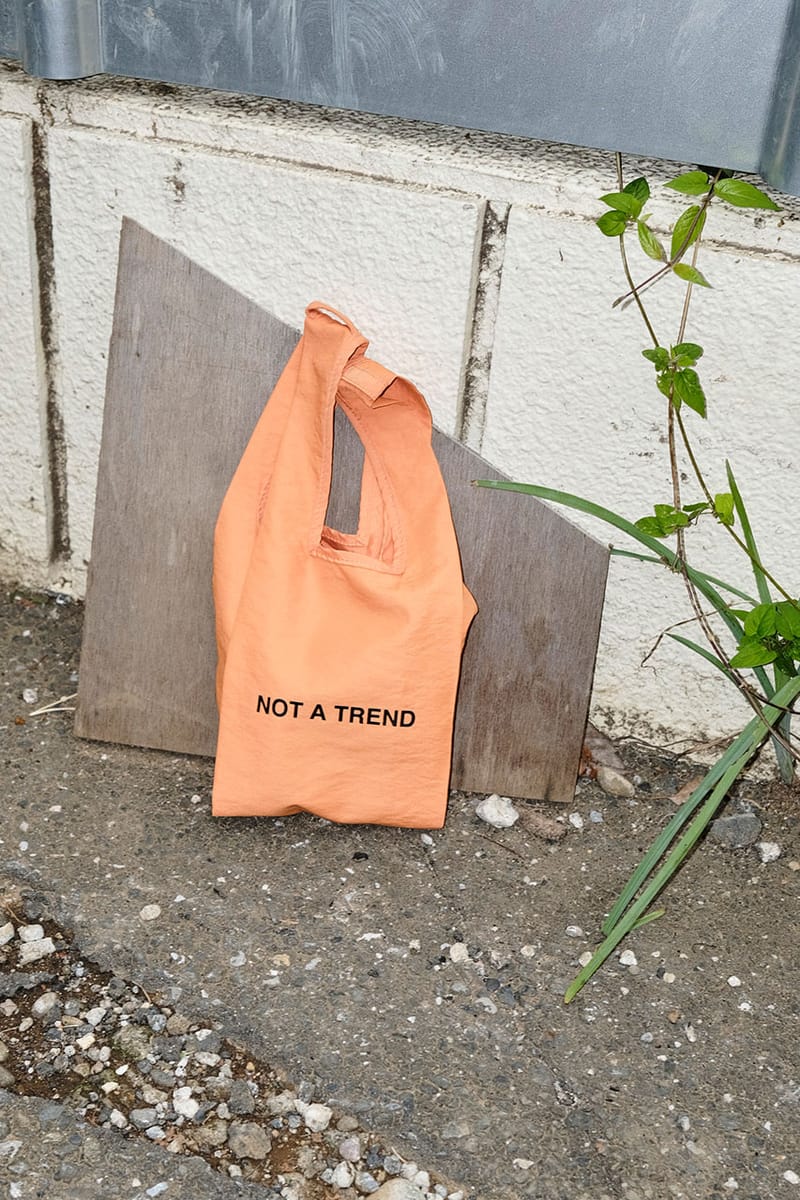 nana-nana NOT A TREND A3 バッグ NOT A TREND (A3) – nana-nana