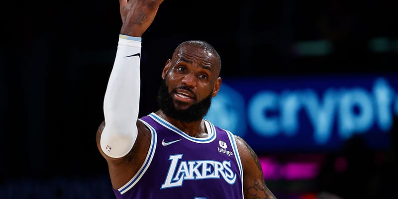 NBA　マクファーレン　ナショナルセンター限定　レブロンジェームズ　アイバーソン NBA マクファーレン ナショナルセンター限定 レブロンジェームズ