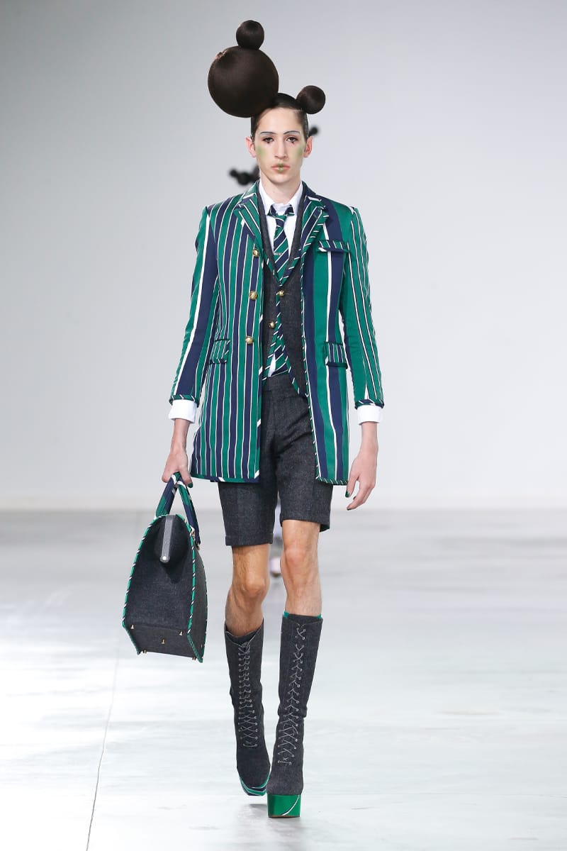 美品 THOM BROWNE トムブラウン THOM BROWNE（トム ブラウン） パーカー フーディー 4-バー ジップ
