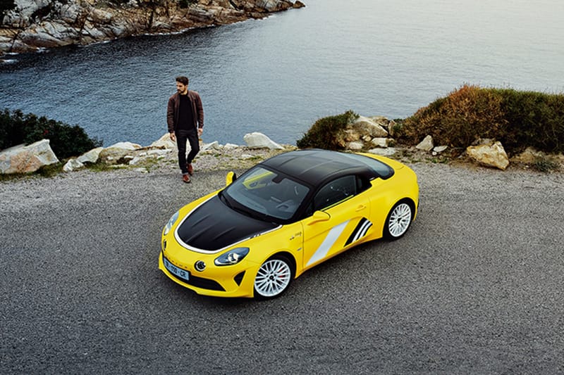 アルピーヌのスポーツカー A110の限定車 ツール・ド・コルス 75が登場