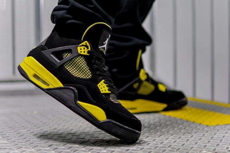 AIR JORDAN 4 RETRO Thunder ジョーダン 4 サンダーゴム底