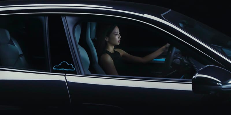 porsche-jennie-taycan-4s-cross