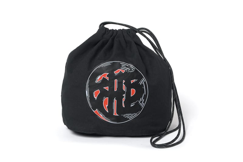 Bristol スニーカーウルフ F.C.リアルブリストルがスニーカーウルフとのコラボアイテムを