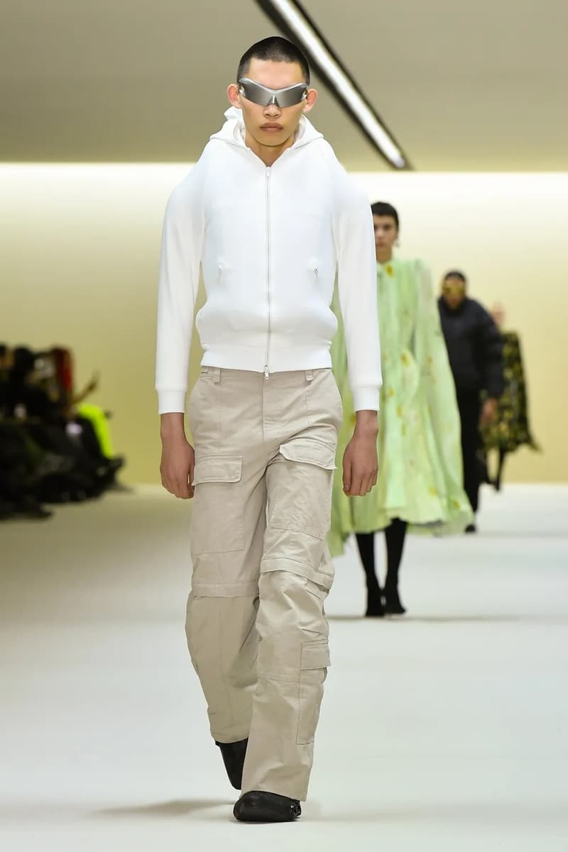 バレンシアガ 2023年冬コレクション | Hypebeast.JP バレンシアガ 2023年冬コレクション | Hypebeast.JP