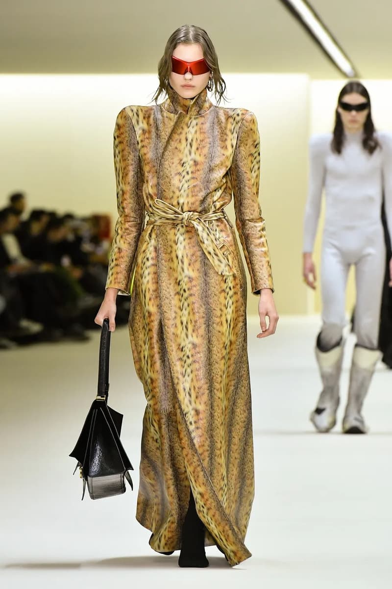 バレンシアガ(BALENCIAGA) - 2023-24年秋冬コレクション | SPUR