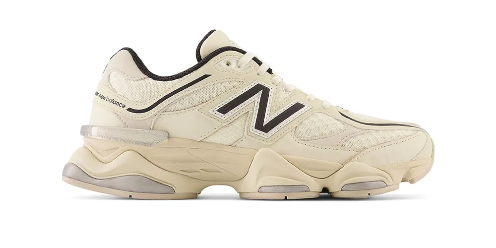 New Balance 90/60から柔らかな雰囲気の新作 “Cream/Black” が登場