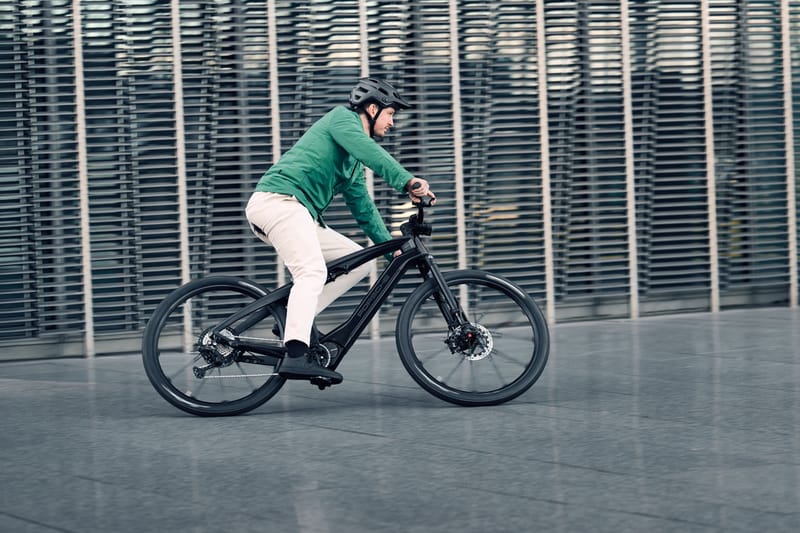 ポルシェから電動自転車2モデルが新たに登場 | Hypebeast.JP