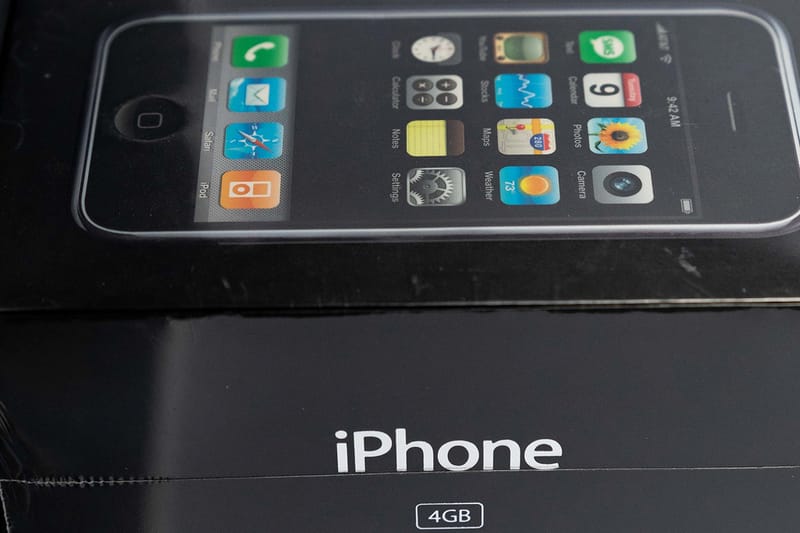 iPhone 2g 初代　4GB レア付属品充電ケーブル