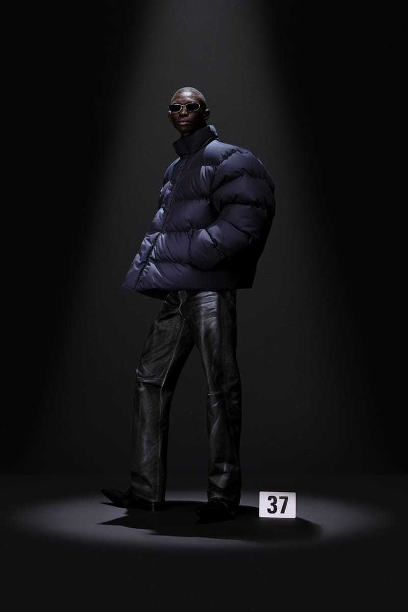 BALENCIAGA バレンシアガ by demna EDITO_MB_2X3_1600x2400_EXHIBIT