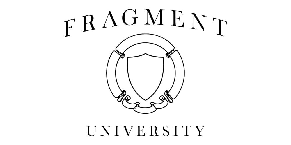 fragment university ロゴTシャツ - トップス