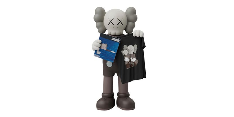 UNIQLO UT から KAWS のアートブック発売を記念した 