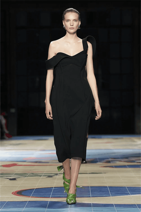 ボッテガヴェネタサマードレス34万相当が半額以下ファッションミラノ購入