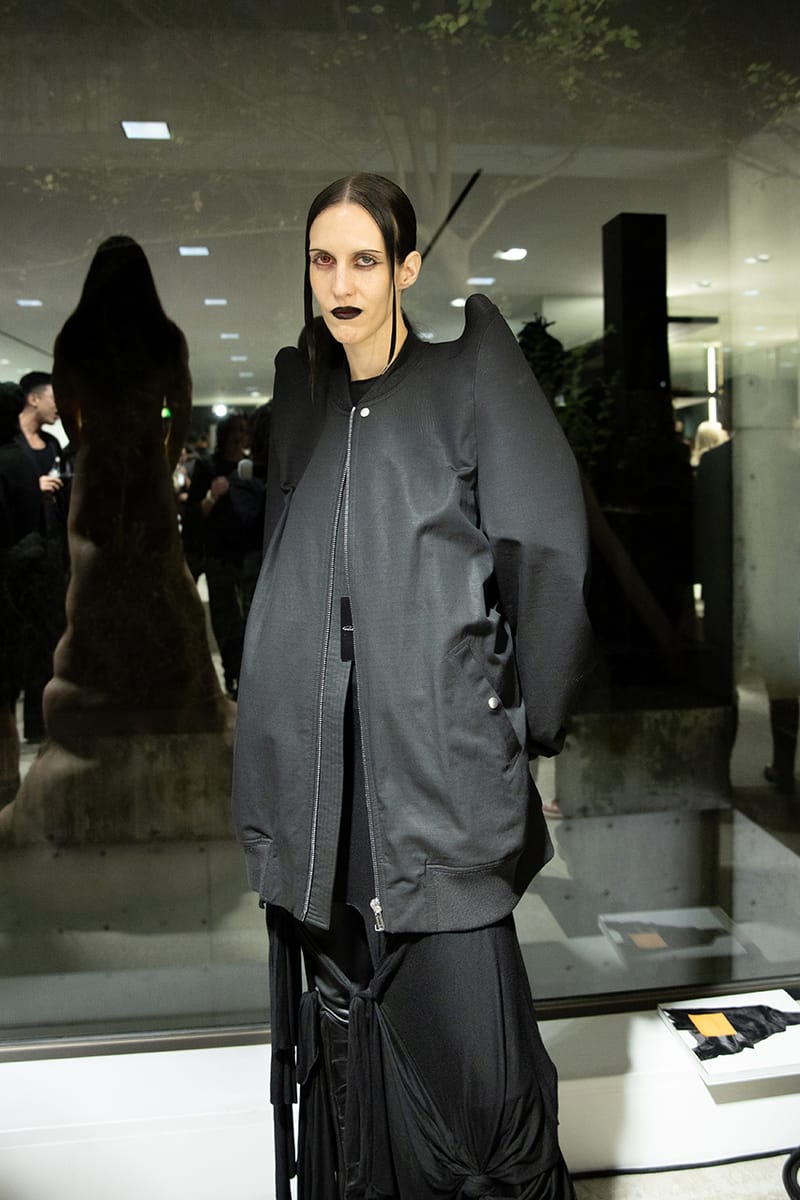 本日限りrick owens リック　オウエンスいつまででしょうか