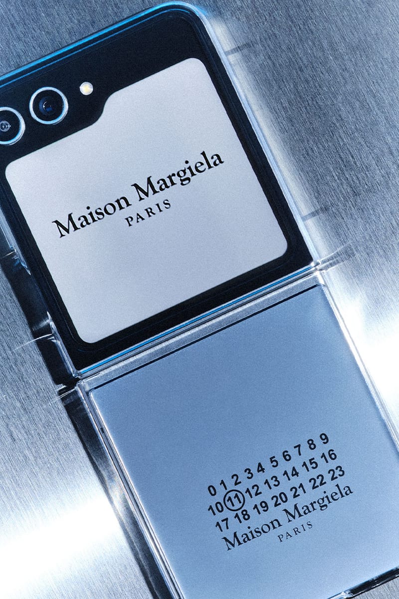 Galaxy Z Flip5 Maison Margiela Case即購入可能です