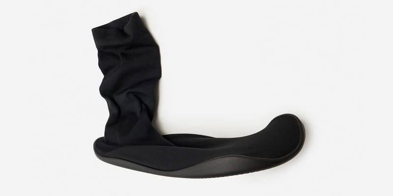 balenciaga-reveals-sock-