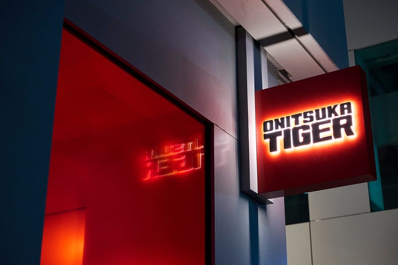 オニツカタイガー Onitsuka Tiger ネオン看板 店頭サイン