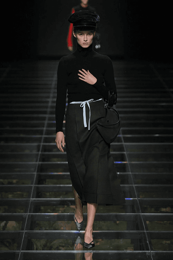 Prada 2024年秋冬ウィメンズコレクション | Hypebeast.JP Prada 2024年秋冬ウィメンズコレクション | Hypebeast.JP