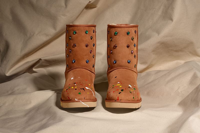UGG W つっかかっ CLASSIC SHORT II オレンジ 8 UGG W つっかかっ CLASSIC SHORT II オレンジ 8