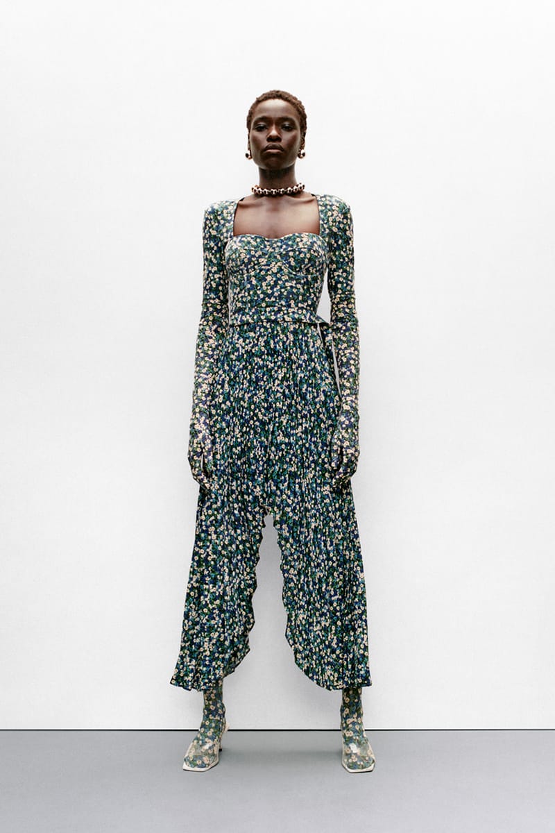 H&Mが新進ウィメンズブランド ロクとのコラボレーションを発表