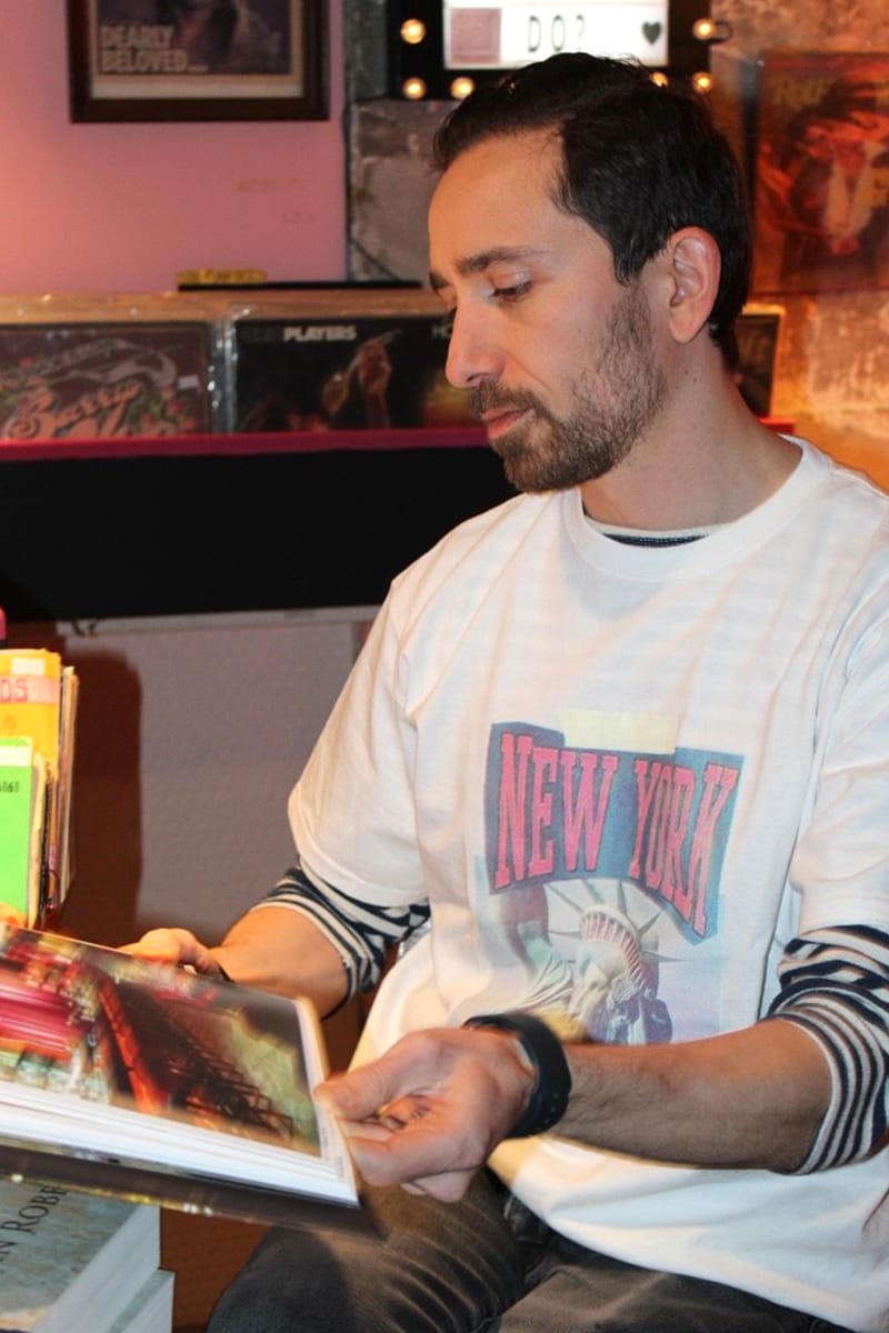 世界中のアーティストのデザインした “NY のスーベニア Tシャツ