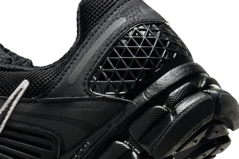 ナイキ ズーム ボメロ5の黒白ヴァージョンが年内登場予定 | Hypebeast.JP