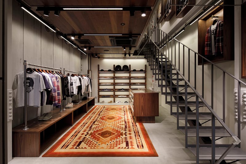 ア・ベイシング・エイプ 初のコンセプトストアが原宿にオープン