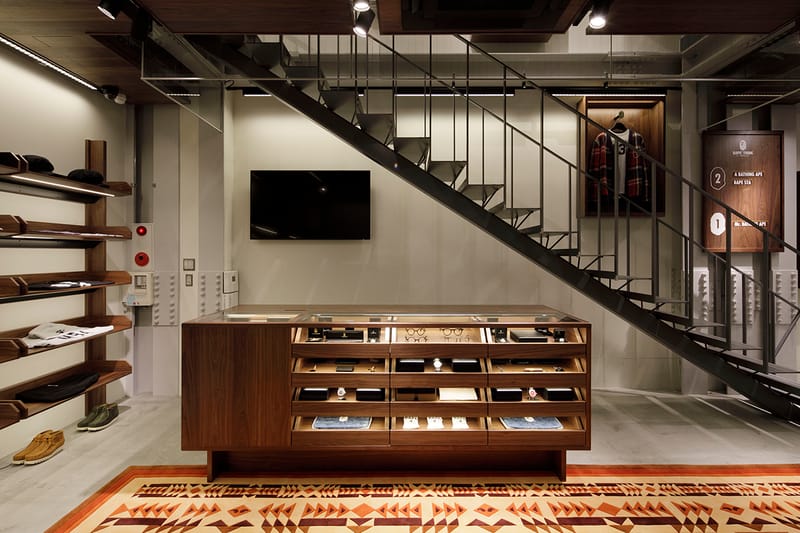 ア・ベイシング・エイプ 初のコンセプトストアが原宿にオープン