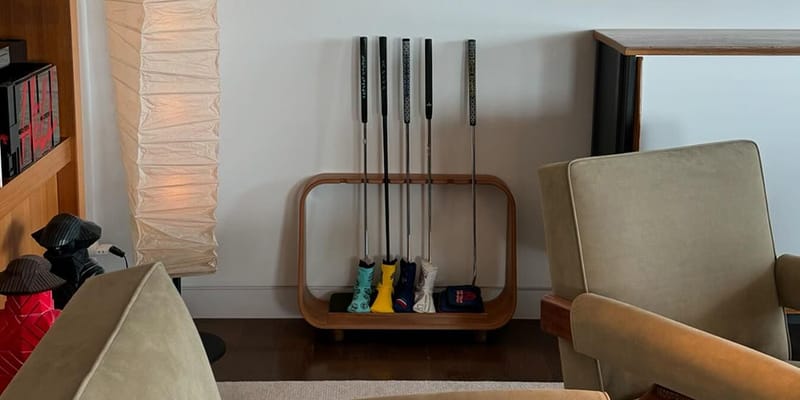 清永浩文がゴルフパター専用のラックをデザイン | Hypebeast.JP