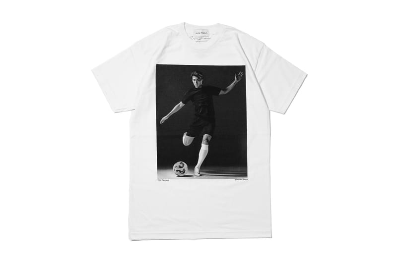 AUN.TERRA 中村敬斗　Ｔシャツ 中村敬斗をヒロ木村が撮り下ろしたTシャツがアウン・テラから登場