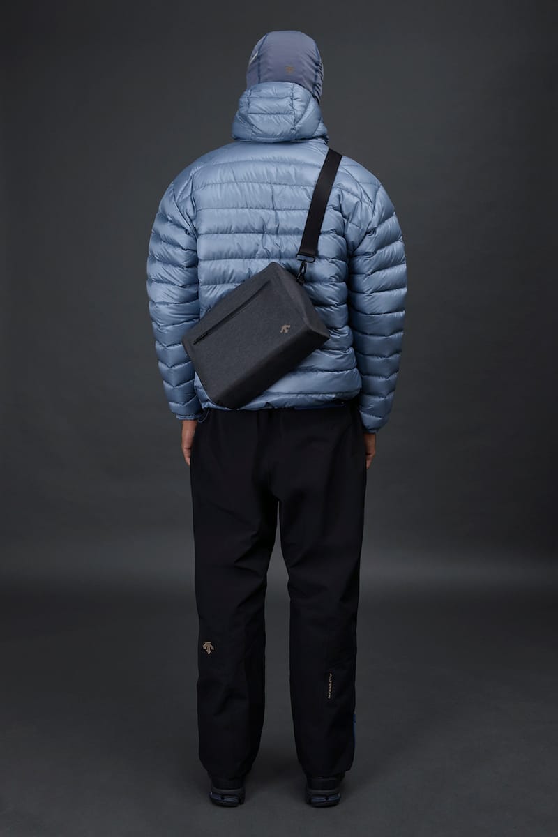 デサントオルテライン JJJJound クロスボディバッグ 新品 DESCENTE ALLTERRAIN JJJJound クロスボディバッグ -デサント