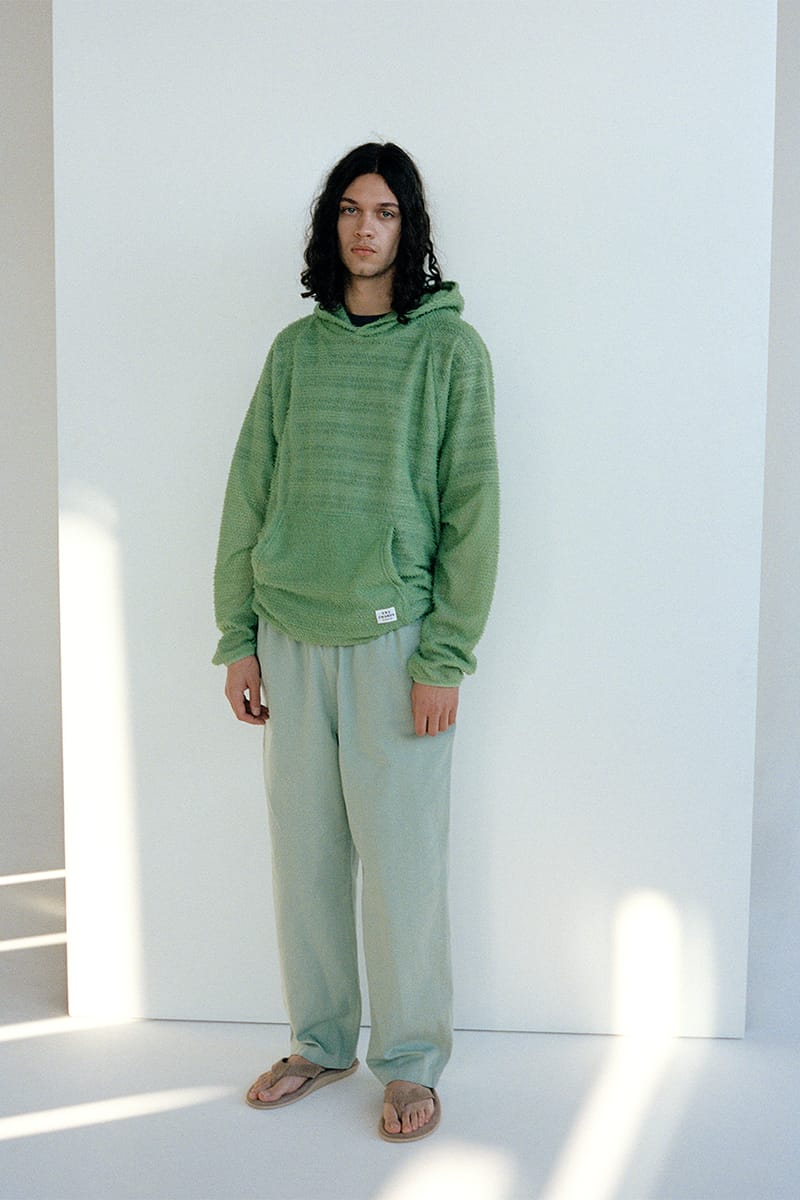 thisisneverthat ディスイズネバーザット M T-Logo Crewneck（スウェット）｜thisisneverthat（ディスイズネバー