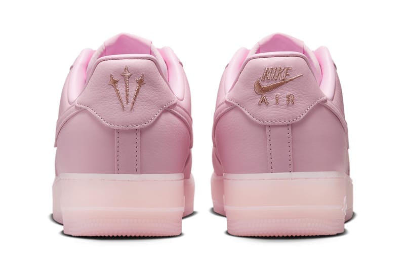 ドレイクの手掛ける NOCTA x Nike Air Force 1 Low “Pink Foam” の発売