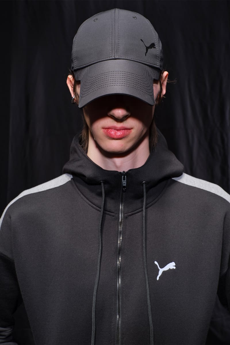 バレンシアガがプーマとの初コラボレーションを発表 | Hypebeast.JP