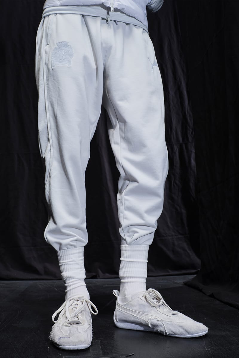 BALENCIAGA x PUMAコラボ 25FW ロゴモチーフ トラックパンツ Balenciaga Transforms Puma Classics for Fall 2025 Collection