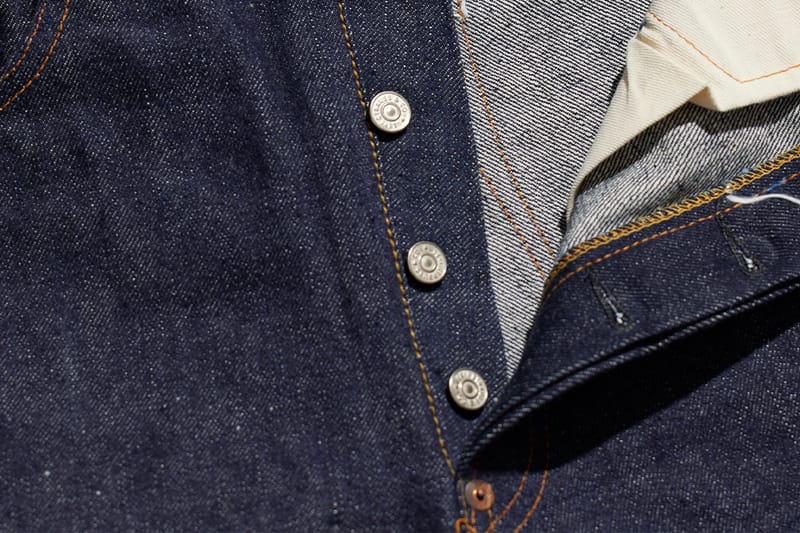 リーバイス501XX1942（大戦バックル）のデッドストックが現存