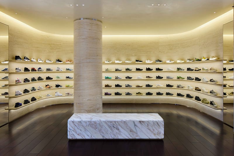 キス 関西初の旗艦店 キス 大阪 がオープン | Hypebeast.JP キス 関西初の旗艦店 キス 大阪 がオープン | Hypebeast.JP