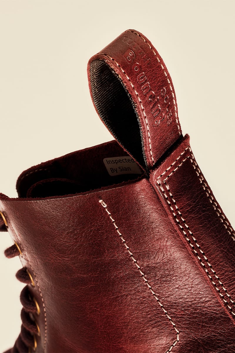 イギリス現地のドクターマーチン　1460 ドクターマーチンが世界1460足限定のホールブールを発売