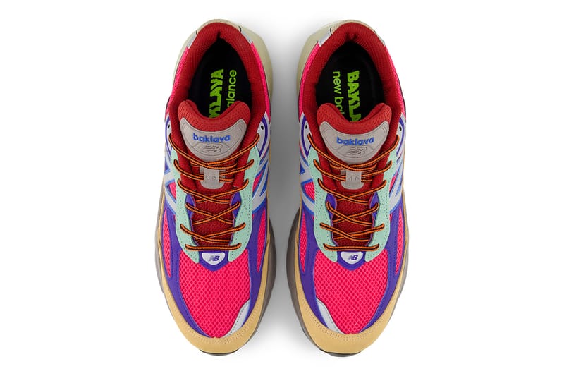 NATIONAL GEOGRAPHIC ブルゾン　激レア韓国限定 adidas Originals ZX10000 