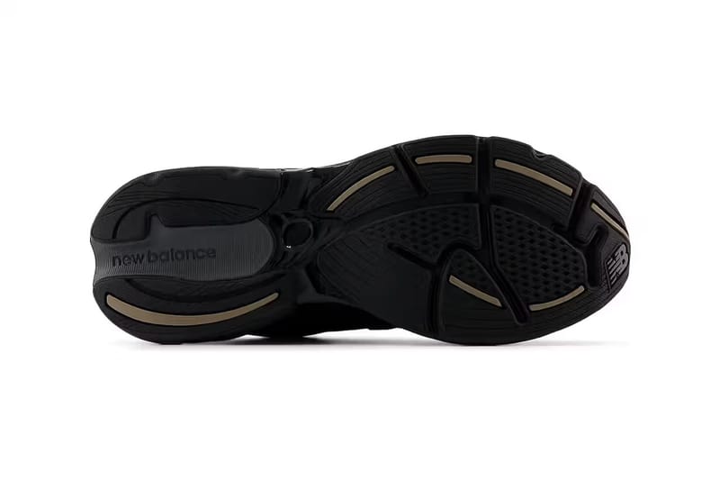 ニューバランス2010より統一感溢れる新色 “ブラック” が登場