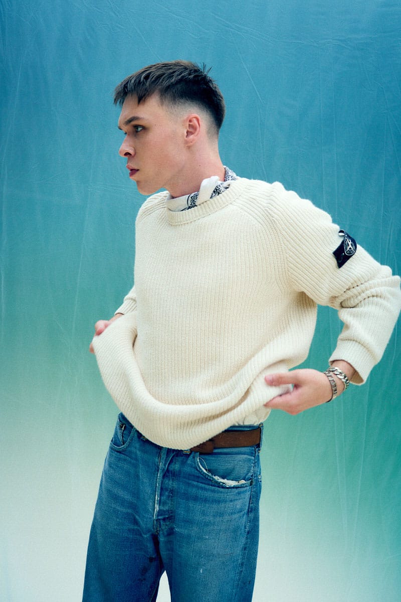新品同様 STONE ISLAND ストーンアイランド 24aw グローブ 手袋