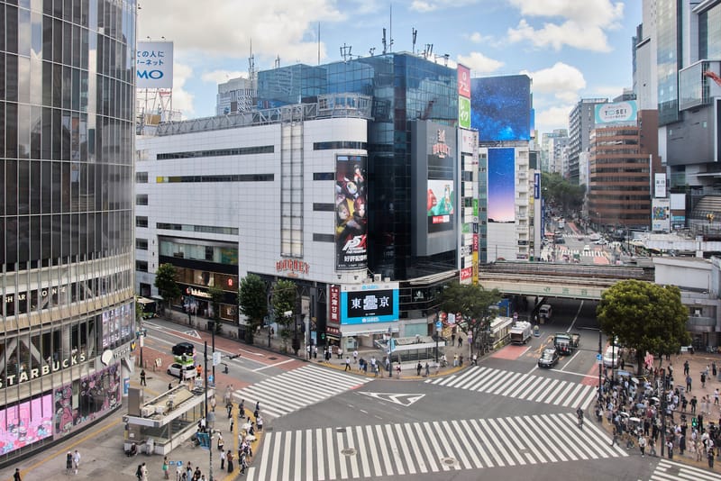 ブラックアイパッチが渋谷にサマーポップアップストアをオープン