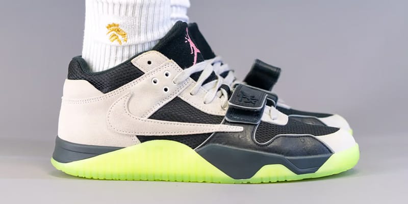 TRAVIS SCOTT x KAWS 未開封レコード 7インチ ベージュ! トラヴィス・スコットxチェイス・Bxジャンプマンジャックを