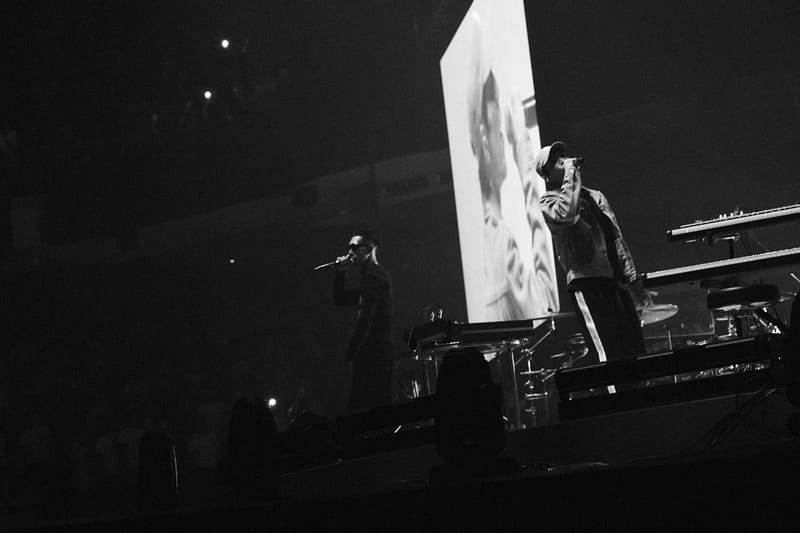 イオ初の単独日本武道館公演 ジャストショーをレポート