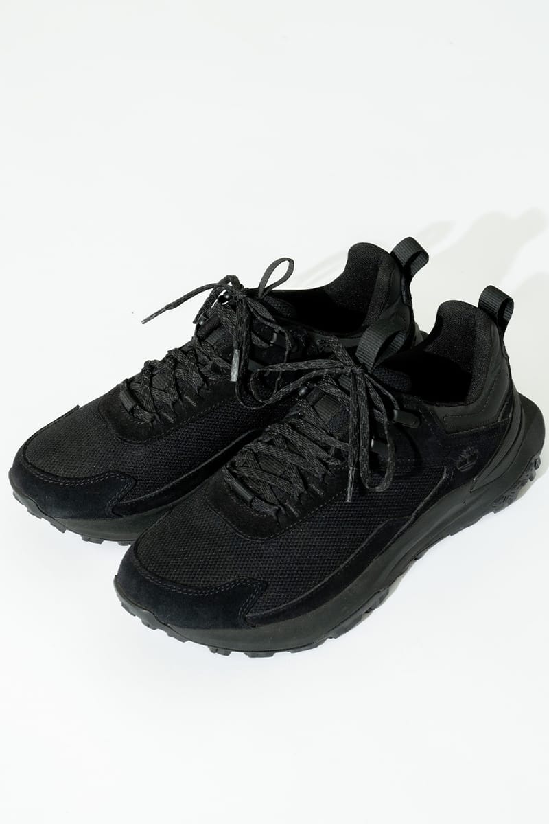 アンダーRがティンバーランドのアウトドアシューズに全黒仕様を