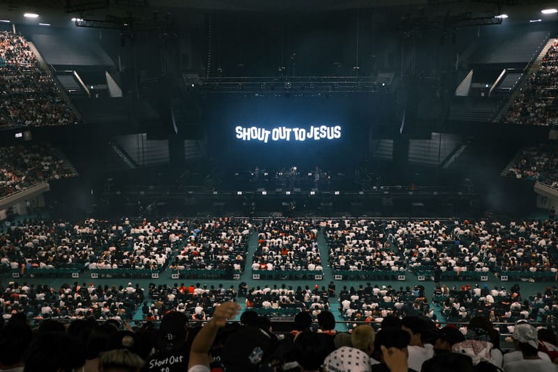 クヴィ・ババ初の武道館公演で見せたスペシャルで等身大なラッパー像