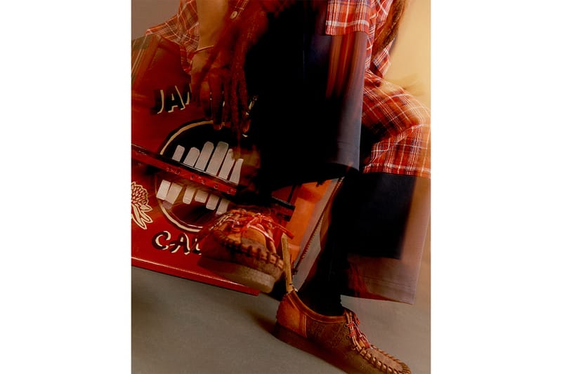 クラークス オリジナルスxニコラスデイリーによるコラボモデル