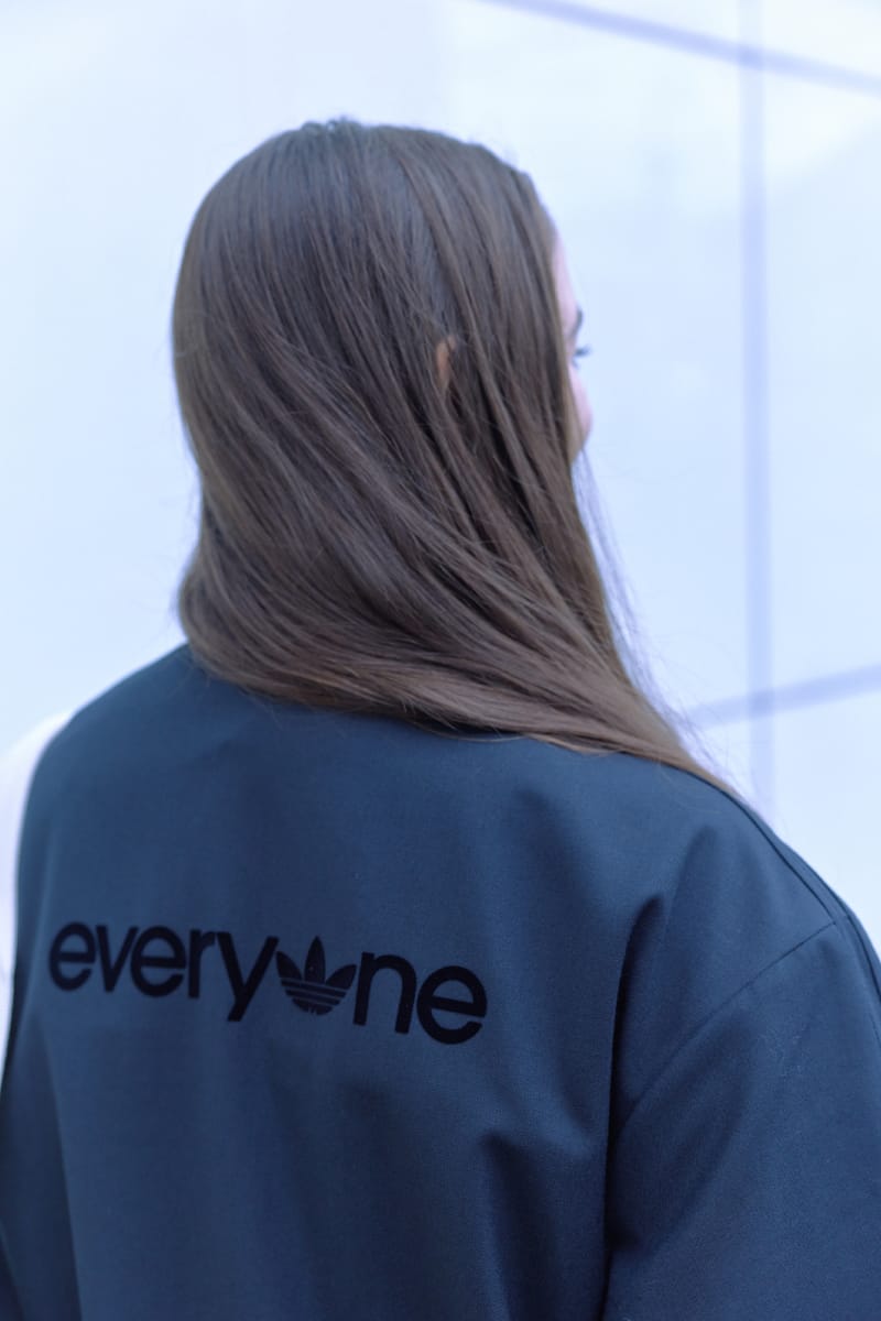 アディダスオリジナルスxエブリワンによる初のコラボレーションが実現