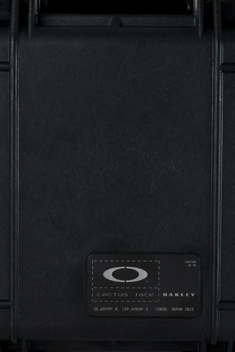 トラヴィス・スコットxオークリー限定コラボアイウェアが公開