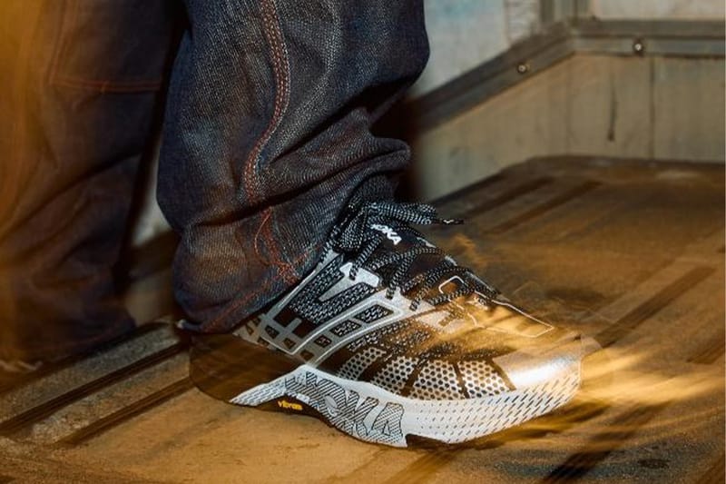 ホカが描く都会の夜の新しいランニング像 | Hypebeast.JP